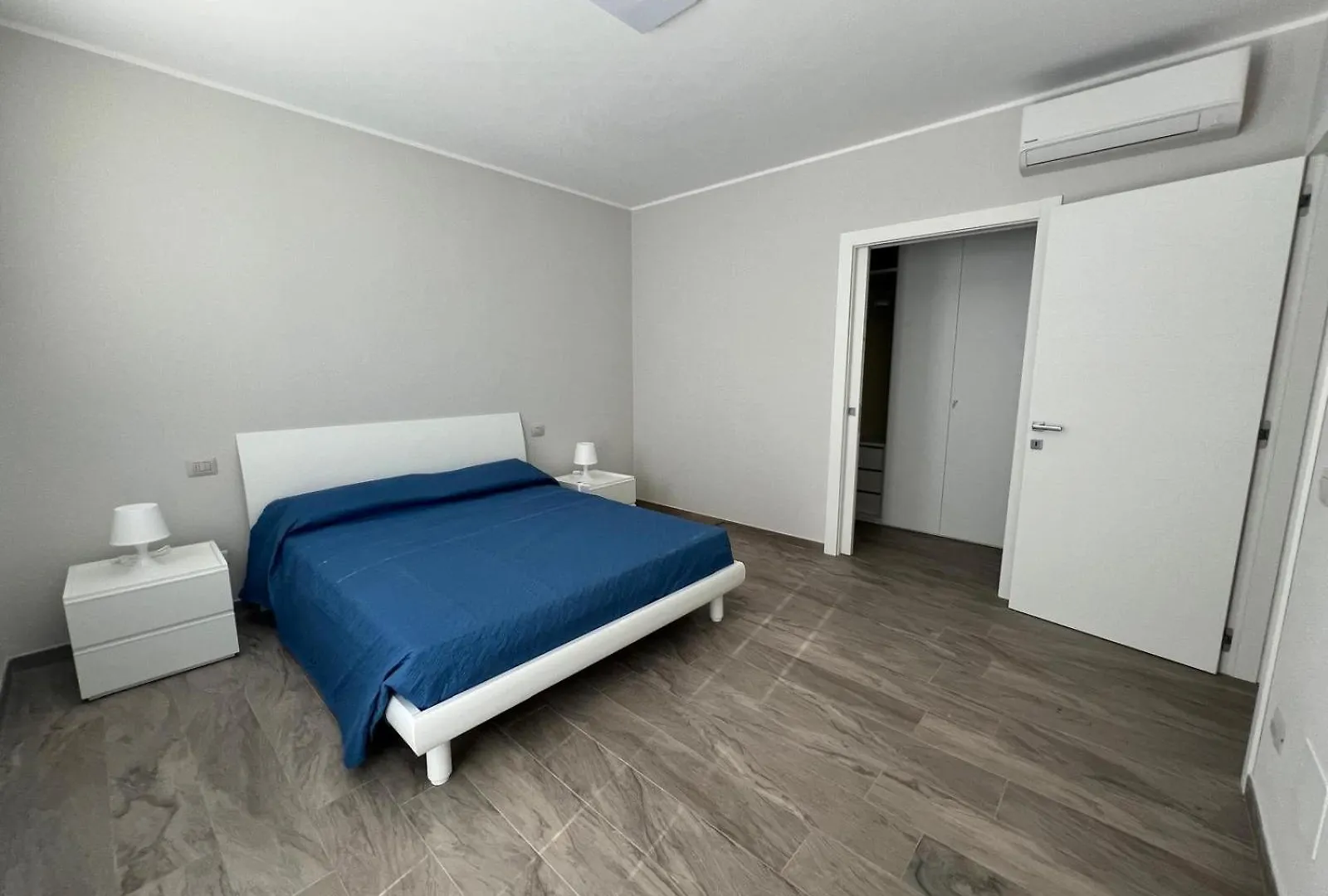 Casa Vacanze Nel Delta Del Po Taglio di Po 0*,  Italia